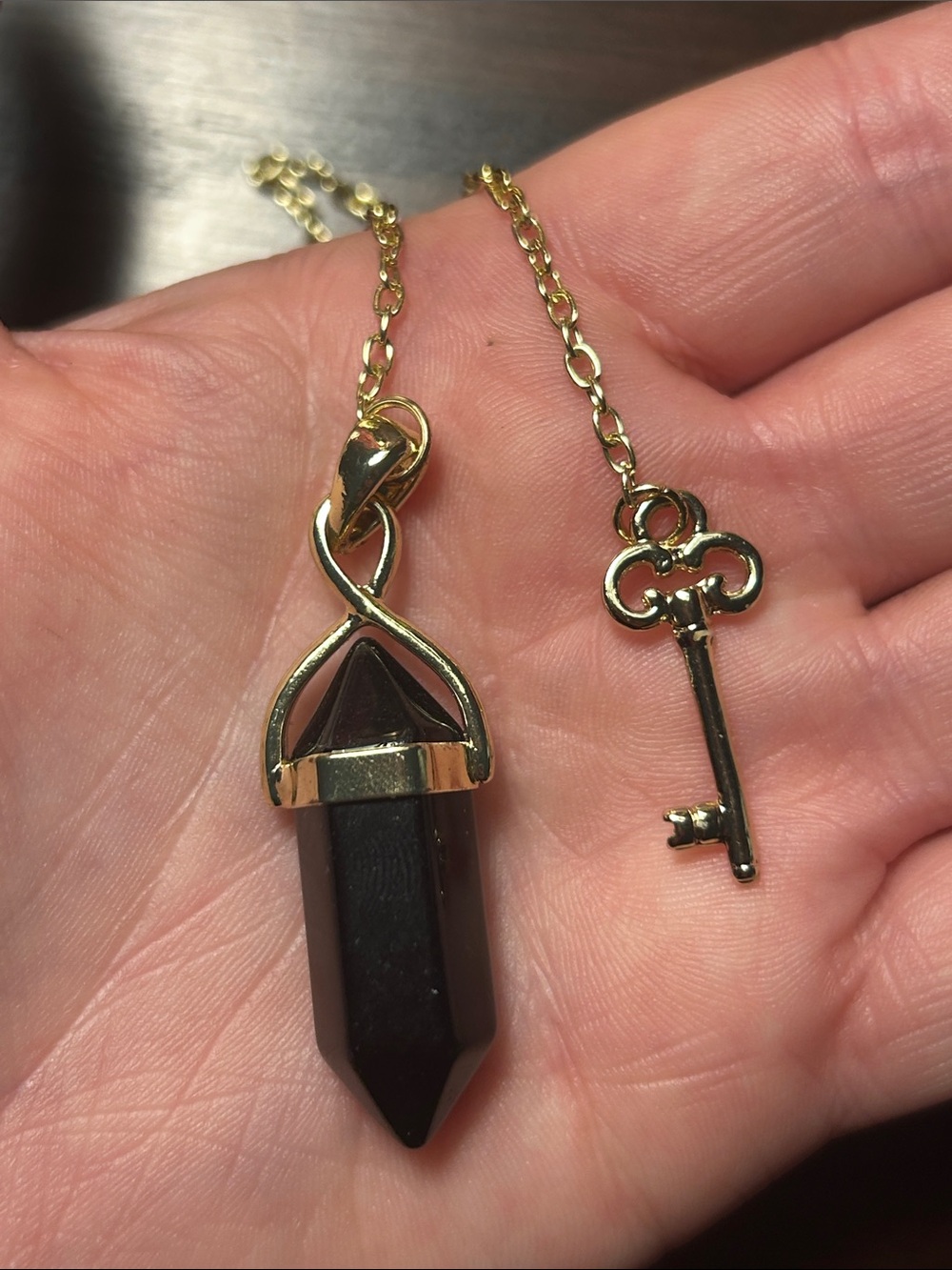 Gold Chain Black Crystal Pendulum with Key